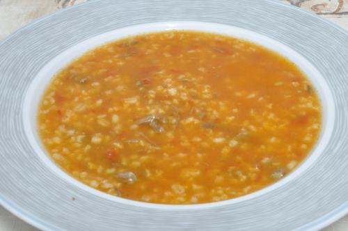 Slezská hovězí rajská polévka hrstková – Snadné Česko recept, zvládnete za 30 - 45 minut